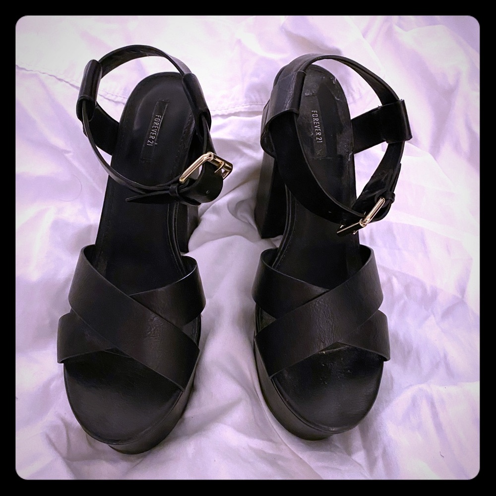 Platform sandals